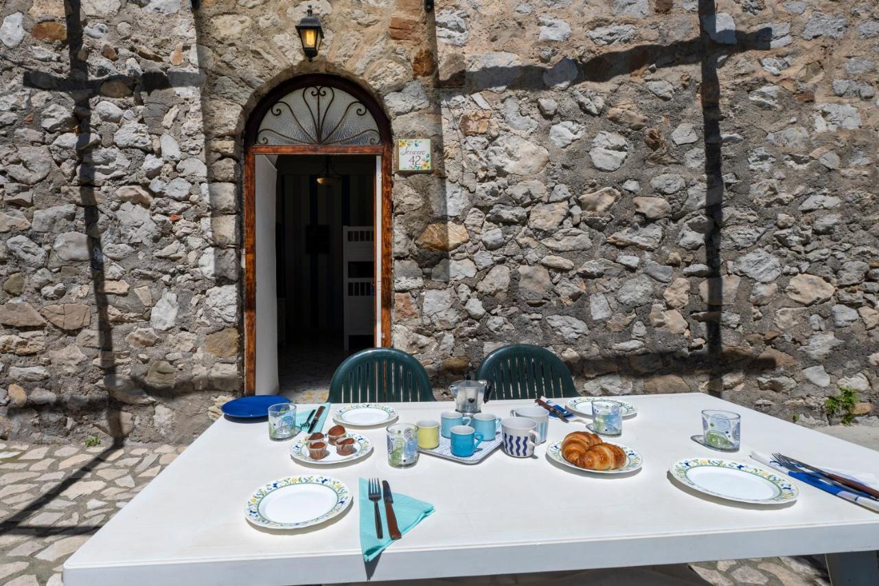 Marina Del Cantone Chalet Нерано Экстерьер фото