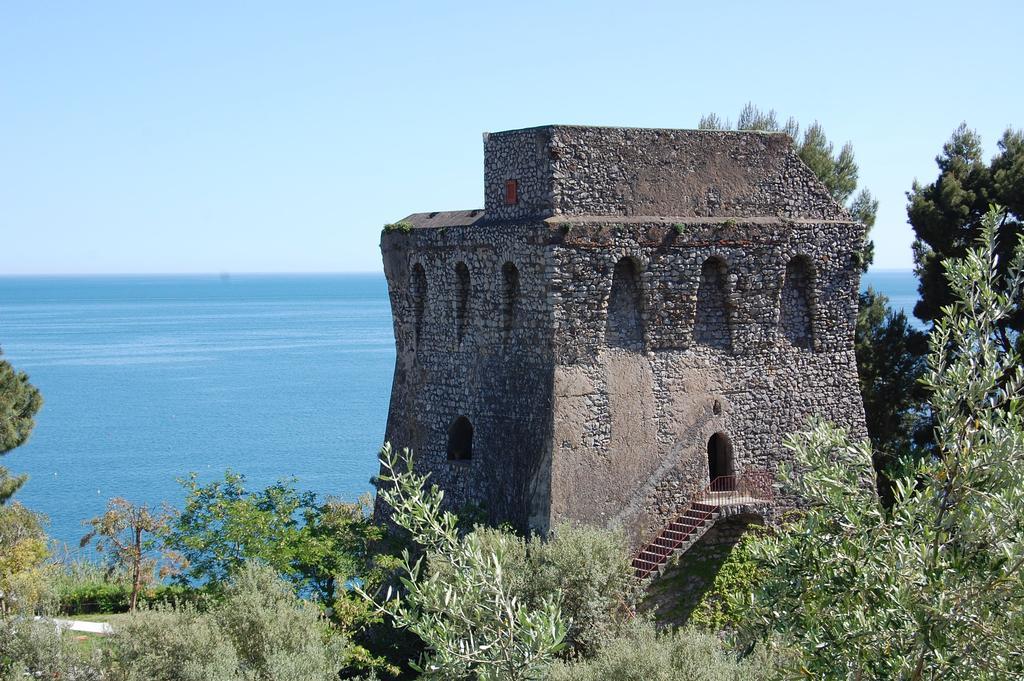 Marina Del Cantone Chalet Нерано Экстерьер фото